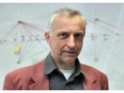 Thilo Weichert, Landesbeauftragter für den Datenschutz in Schleswig-Holstein, rät Unternehmen, sich bei der Nutzung von Cloud-Diensten für personenbezogene Daten ausschließlich auf rein europäische Service-Provider zu beschränken. Thilo Weichert, Landesbeauftragter für den Datenschutz in Schleswig-Holstein, rät Unternehmen, sich bei der Nutzung von Cloud-Diensten für personenbezogene Daten ausschließlich auf rein europäische Service-Provider zu beschränken.